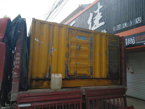 城中发电机组功率与使用时间之间的关系